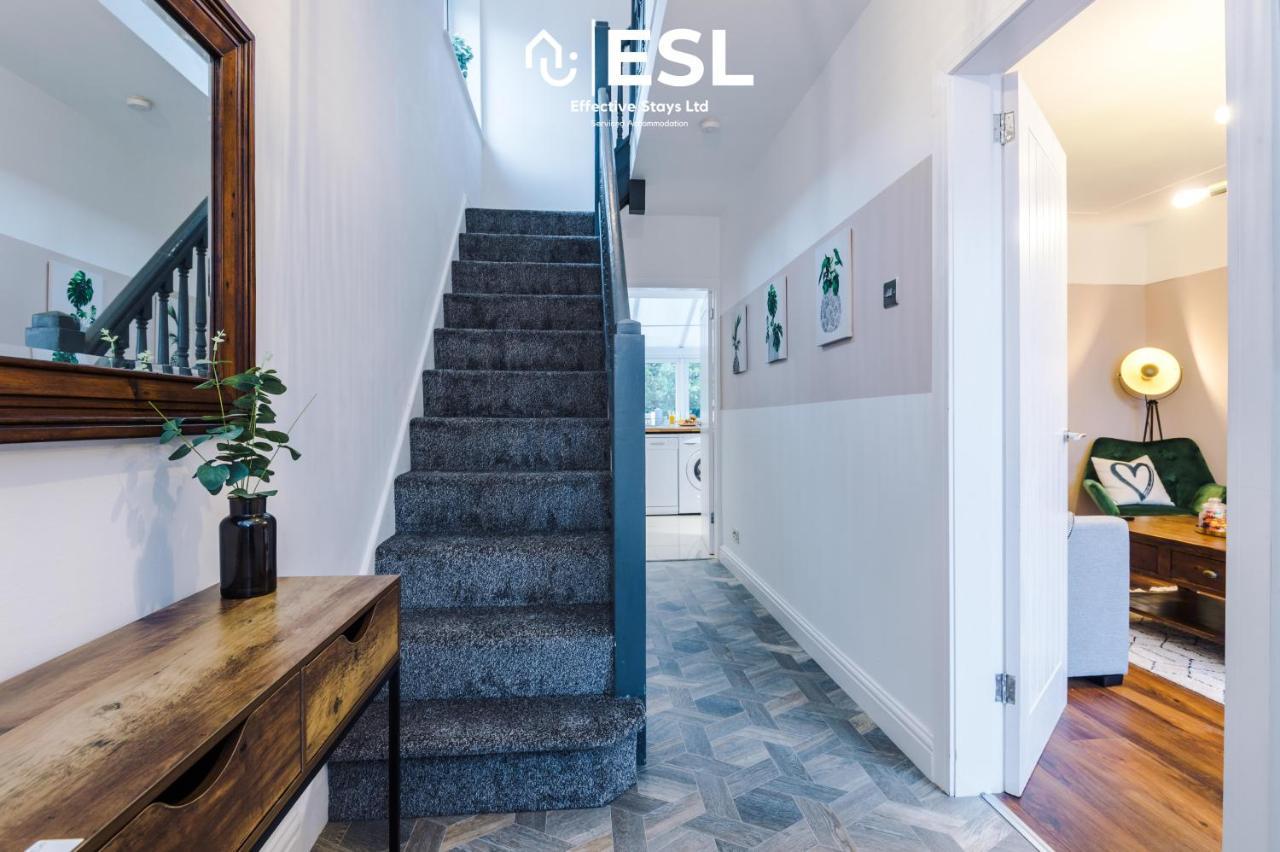 Open Plan - 3 Bedroom House - Garden And Outdoor Seating - Driveway Parking - Short Drive To City Centre Saughall Buitenkant foto